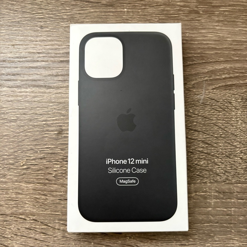 Apple iPhone 12 Mini Silicone Case - Black